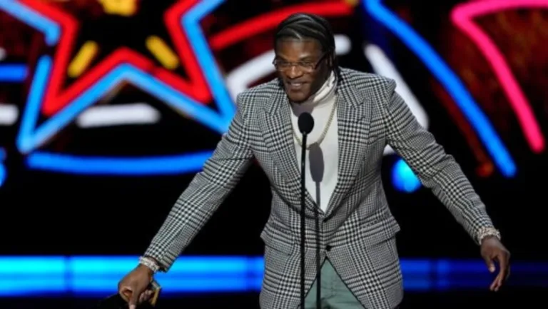 Lamar Jackson ganha o prêmio MVP e outros vencedores do NFL Honors