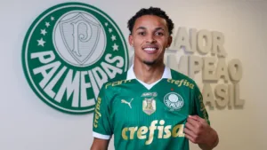 Palmeiras anuncia a contratação de Lázaro Vinícius; veja detalhes