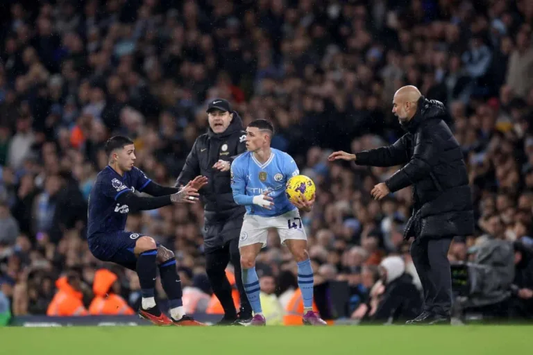 Chelsea luta, mas Manchester City arranca empate no final e mantém busca pelo título da Premier League