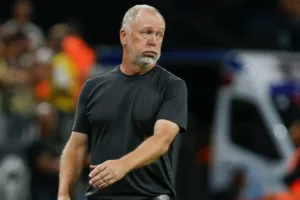 Corinthians decide demitir Mano Menezes e Márcio Zanardi entra na mira