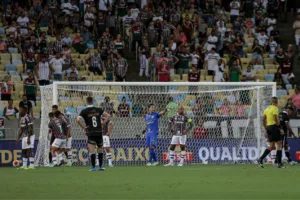 Rizek sugere que times cariocas tenham estádio próprio após confusão com Maracanã