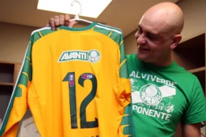 Marcos dá invertida em torcedor do SPFC após vice do Palmeiras: “Até que enfim”