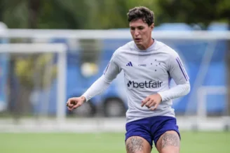 Mateus Vital desfalca Cruzeiro contra o Atlético-MG