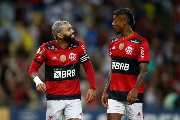 Mauro Cezar fala se jogo do Flamengo pode ter Gabigol e Bruno Henrique juntos