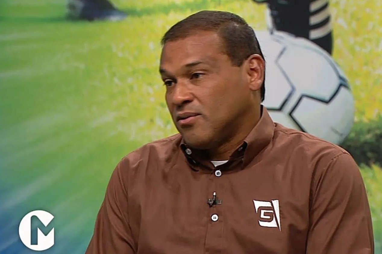 Muller detona atacante do futebol brasileiro: “Jogador de time pequeno”