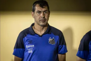 Neto ignora Carille e crava melhor técnico do Paulistão 2024