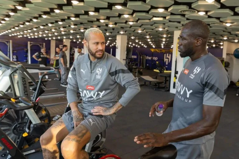 Mauro Cezar dispara sobre possível volta de Neymar ao Brasil: “Vai ter bobo”