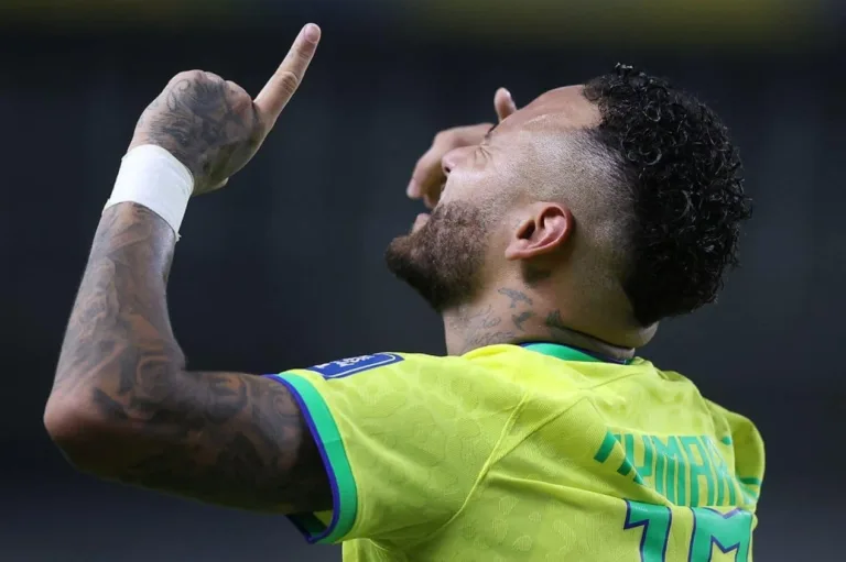 Sormani coloca Neymar acima de ex-camisa 10 da seleção brasileira: “Mais jogador”
