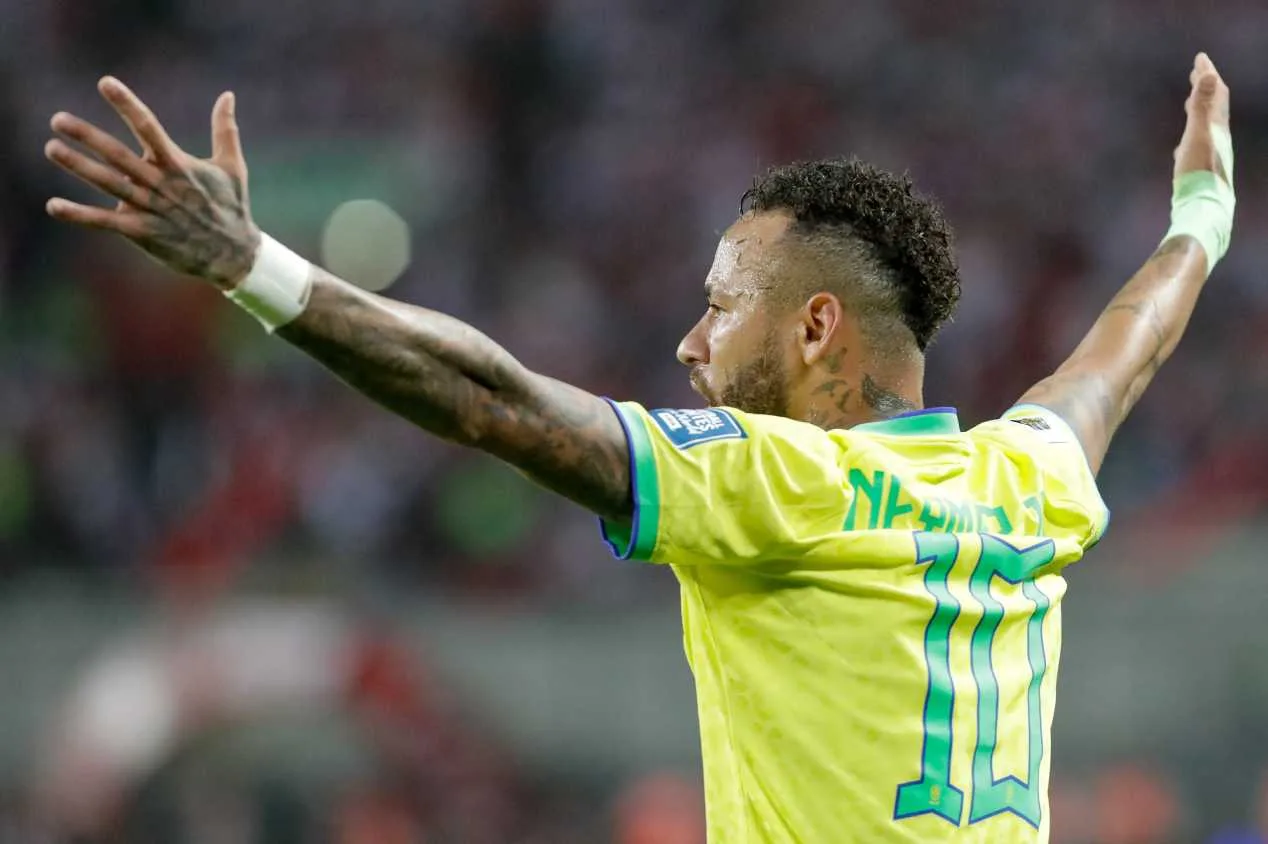 Craque Neto exalta seleção brasileira de 70 e detona forma física de Neymar