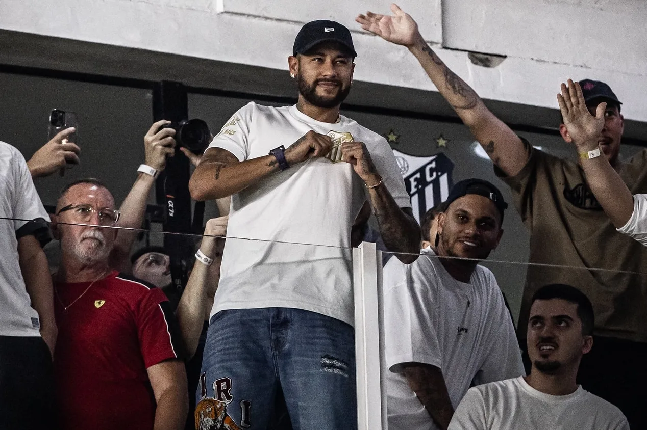 Denílson aponta ‘certeza’ em visita de Neymar à Vila Belmiro em jogo do Santos