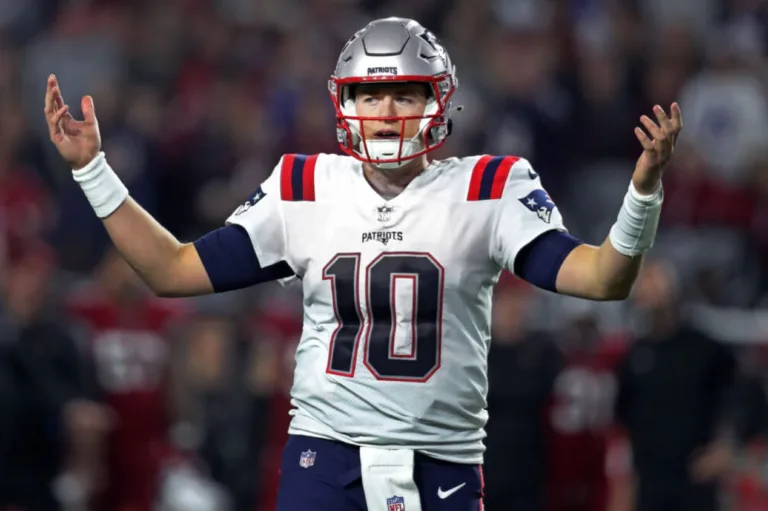 NFL: Patriots estão “divididos” sobre futuro de Mac Jones
