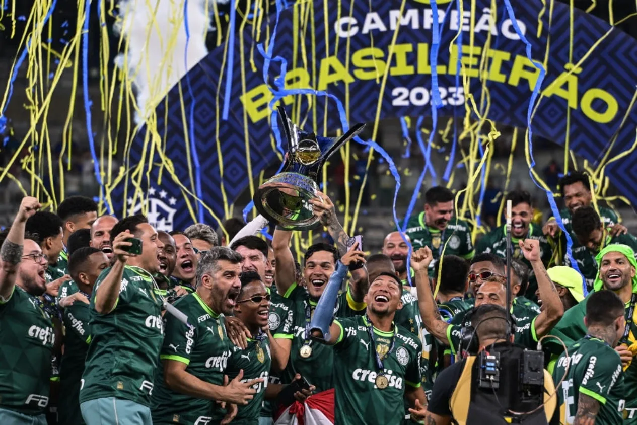 Facincani diz que Palmeiras vai “brigar por todos os títulos” em 2024