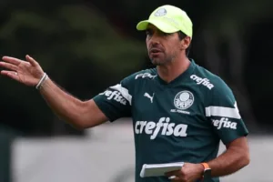 Veja a provável escalação do Palmeiras hoje contra o São Bernardo