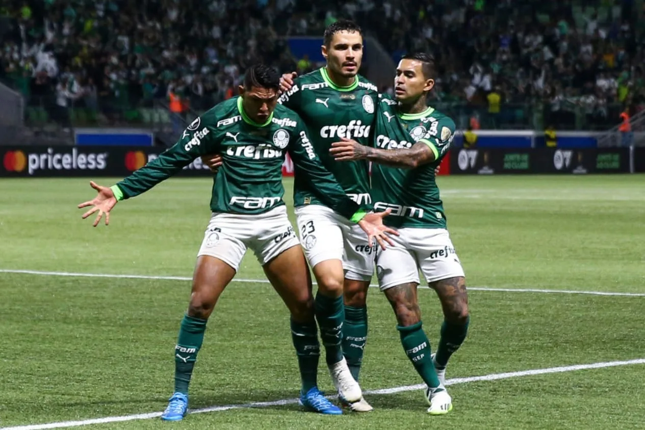 Legea, Puma e Adidas: Palmeiras tem disputa por nova fornecedora de material esportivo