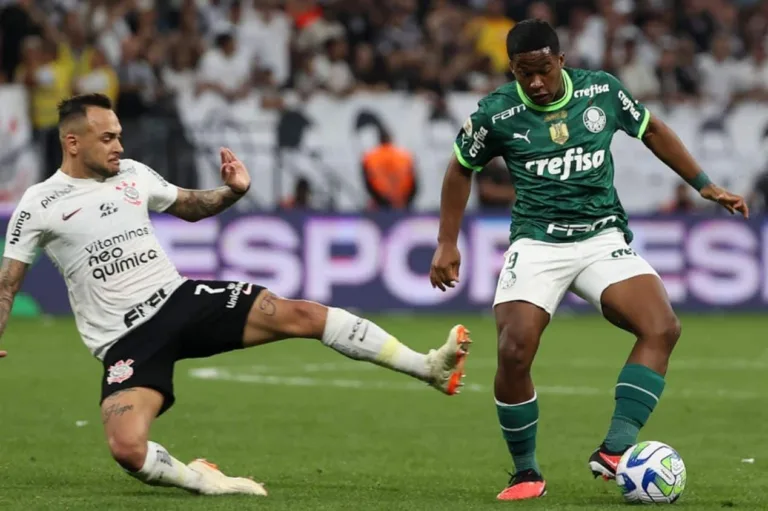 Vampeta palpita resultado ‘apertado’ em Palmeiras x Corinthians