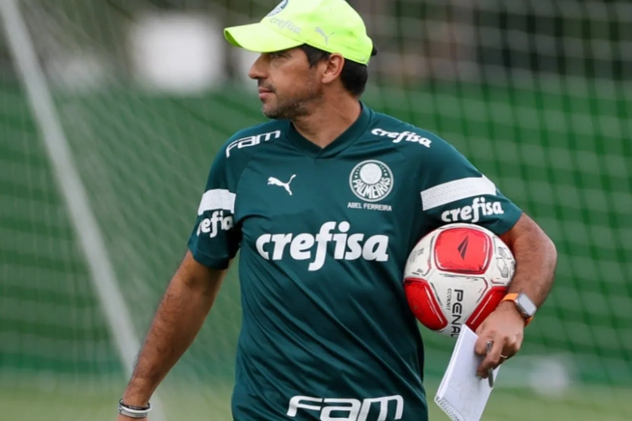 Veja a provável escalação do Palmeiras hoje contra o Corinthians no Paulistão