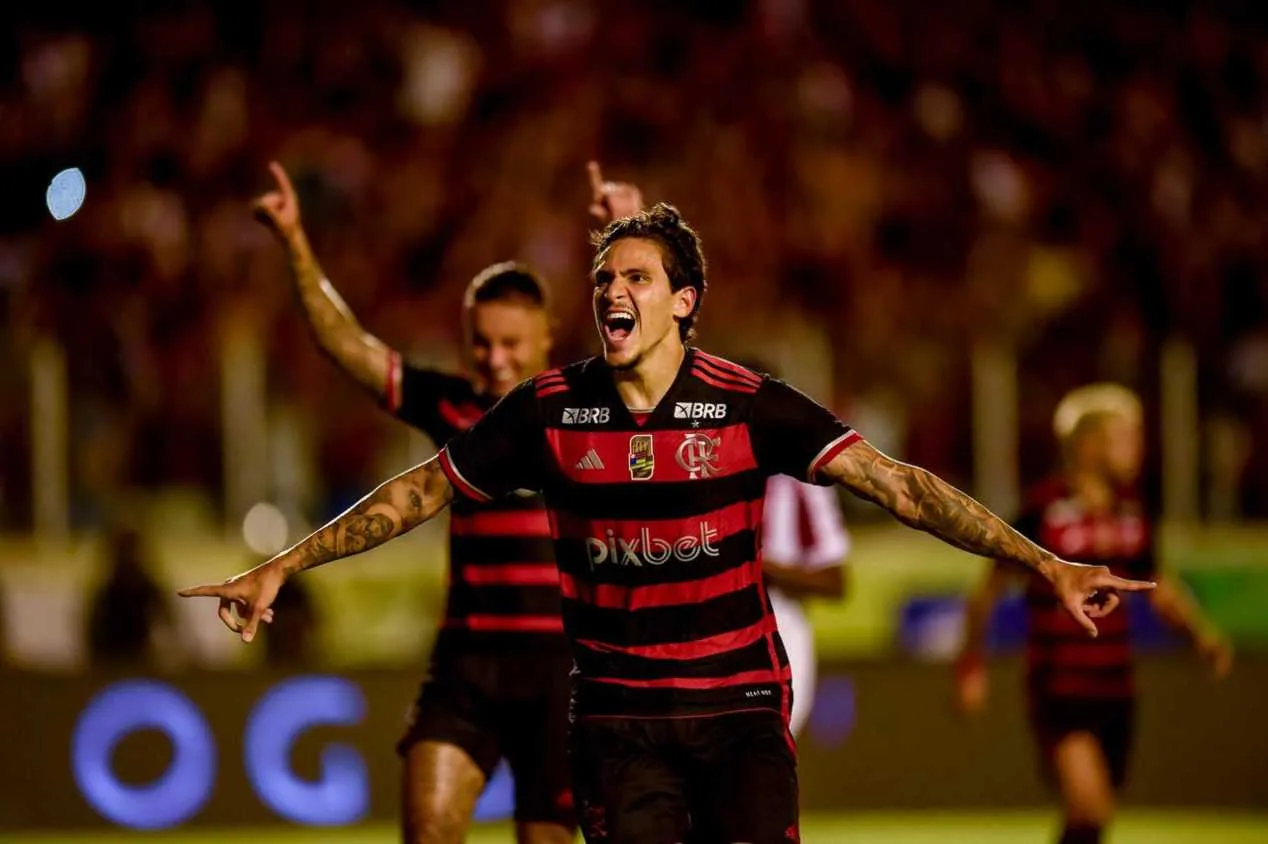 Neto surpreende e sugere Pedro trocar Flamengo por rival: “Faz 50 gols”