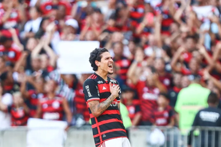 Título encaminhado com vitória no Fla-Flu e mais: a semana do Flamengo