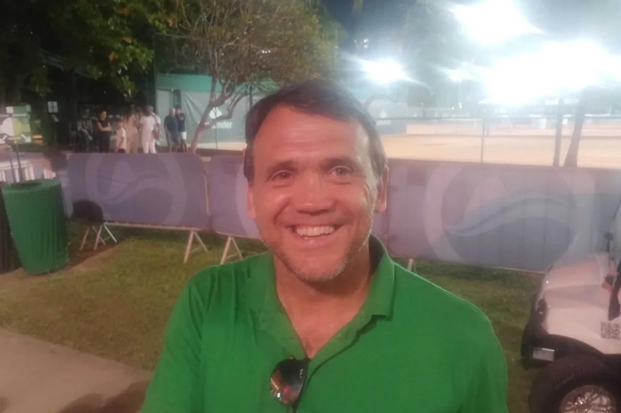 Petkovic destaca torcida por brasileiros após eliminação de Lasovic no Rio Open