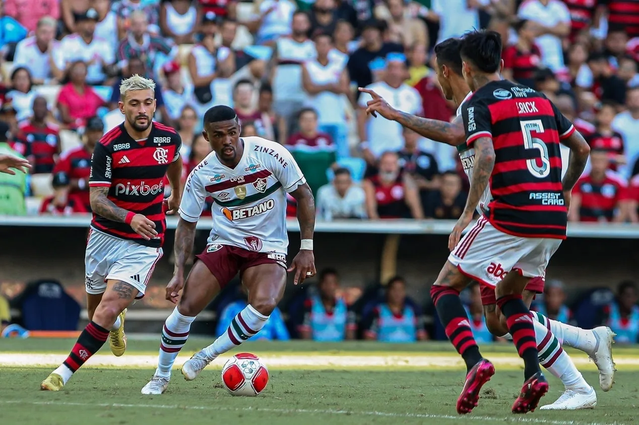 PVC elogia vitória do Flamengo e comenta crise no Fluminense