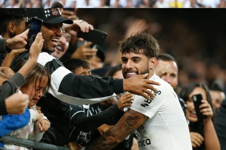 PVC sinaliza possível surpresa em Palmeiras x Corinthians