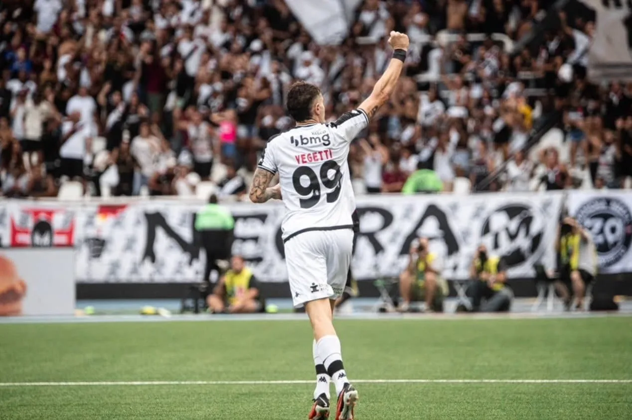 PVC exalta resultados do Vasco em clássicos: “Mostrou o que é”