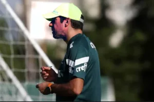 PVC indica escalação do Palmeiras contra o SPFC na Supercopa: “É isso”