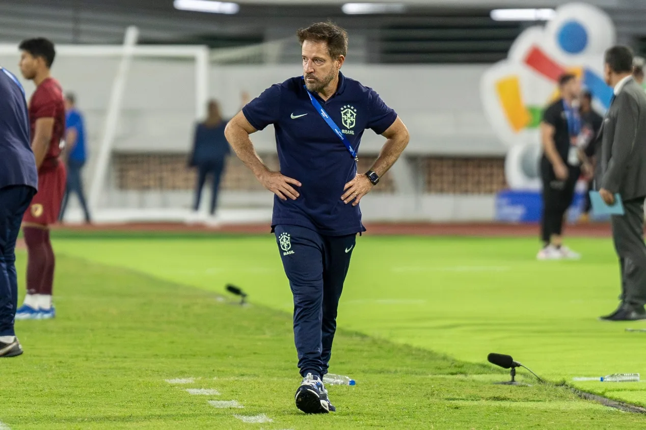 Kfouri critica técnico da seleção brasileira no Pré-Olímpico: “É mesmo limitado”