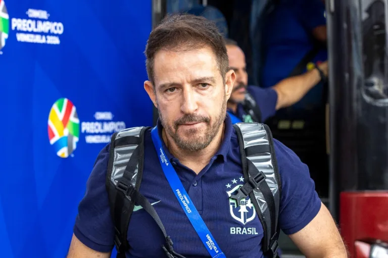 Mauro Cezar critica Ramon Menezes na seleção brasileira: “Não faz sentido”