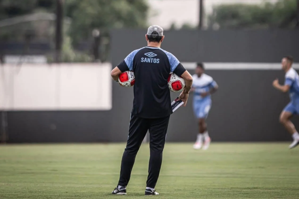 Santos tem baixa de última hora contra o Corinthians; veja relacionados