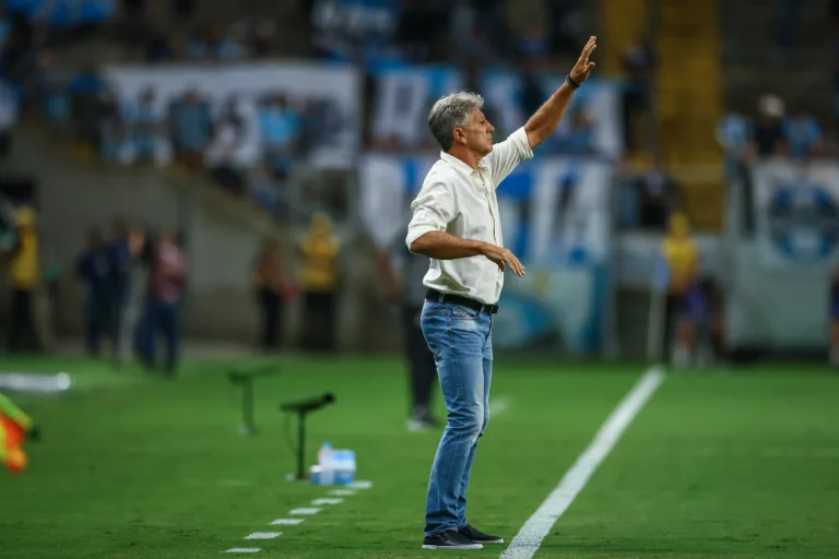 Renato Gaúcho fala com Suárez e pede Messi no Grêmio: “Mandei mensagem”