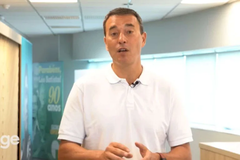 Rizek crava favorito e elege melhor time em Palmeiras x SPFC