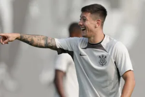Com Garro, Corinthians divulga relacionados para enfrentar o Santos