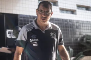 Santos enfrenta o 4º time do Brasileirão Série B no Paulistão hoje