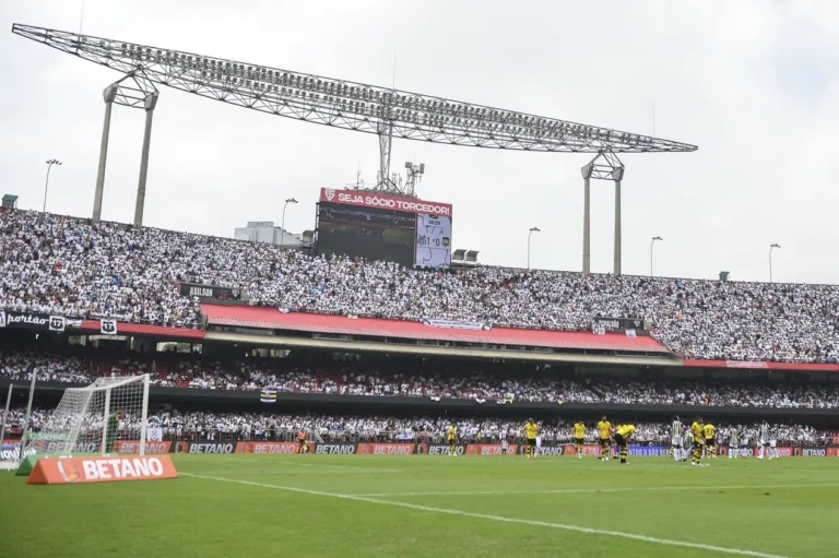 Veja quanto o Santos lucrou com jogo do Paulistão no MorumBis