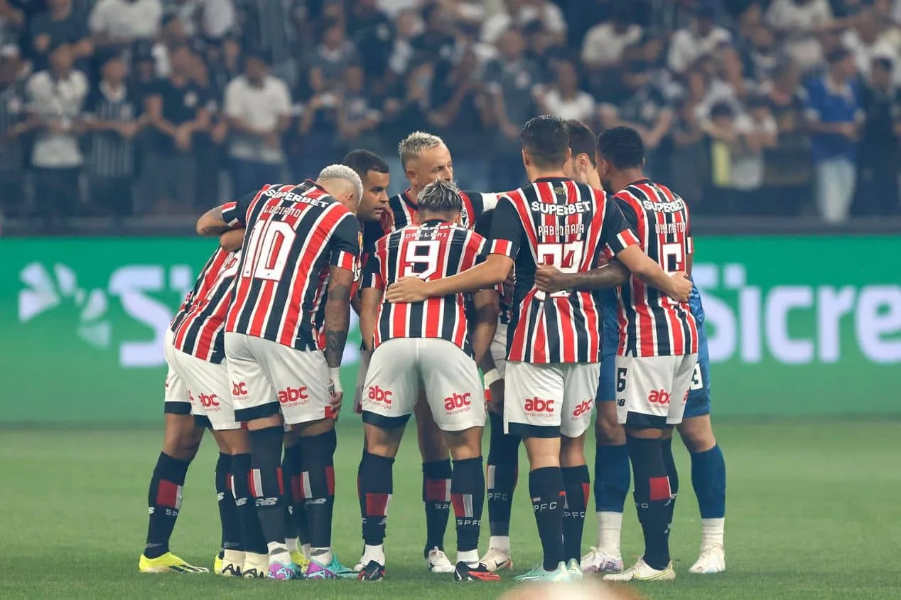 São Paulo pode ter novidade contra o Palmeiras; veja provável time