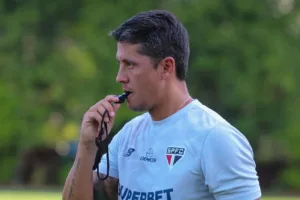 São Paulo terá baixa de peso para clássico contra o Santos