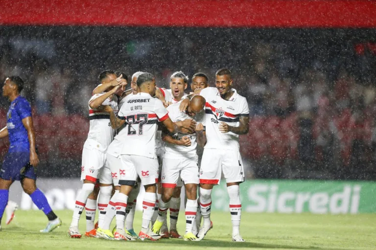 SPFC tem baixa de peso para a Supercopa do Brasil contra o Palmeiras
