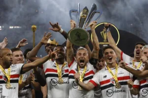 Vampeta “exclui” o SPFC ao montar top-6 de melhores times do Brasil