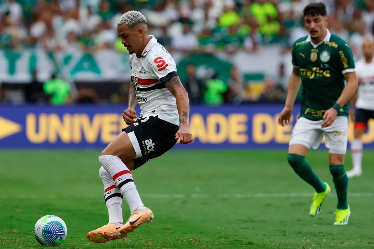 Muller aponta SPFC como “favorito junto ao Palmeiras” no Paulistão