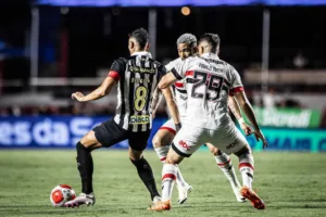 Neto não pipoca e opina sobre pênalti polêmico entre SPFC x Santos