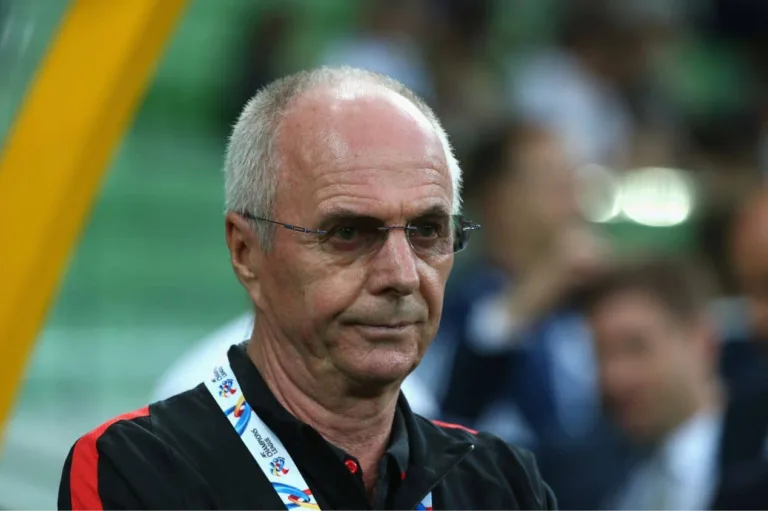Sven-Goran Eriksson vai treinar lendas do Liverpool em amistoso