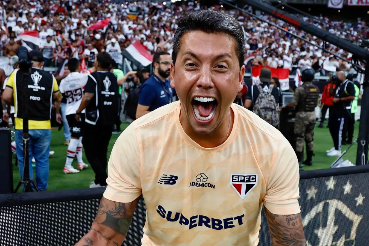 Em alta no SPFC, Thiago Carpini é o convidado do Boleiragem de hoje (5)