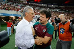 Vampeta se antecipa e crava campeão do Carioca