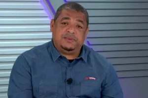 Vampeta indica Palmeiras, Flamengo e São Paulo nas semifinais da Libertadores: “Com dor no coração”