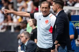 Vasco muda contra o Volta Redonda; veja a provável escalação