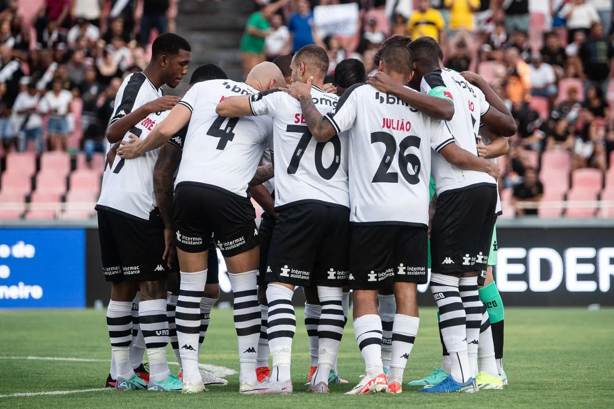 Vasco tem dois desfalques no clássico contra o Flamengo