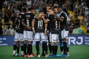 Vasco tem dois desfalques contra o Fluminense; veja quem fica fora