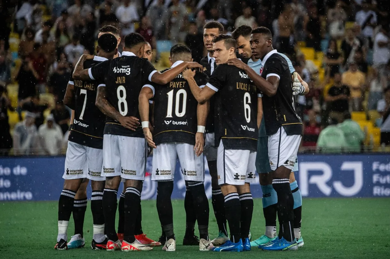 Vasco tem dois desfalques contra o Fluminense; veja quem fica fora