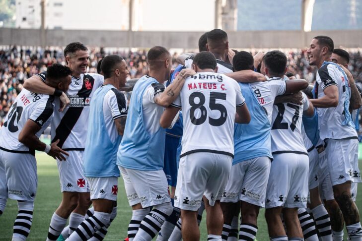 Vasco comemora vitória no clássico com Botafogo (Foto: Leandro Amorim/Vasco)